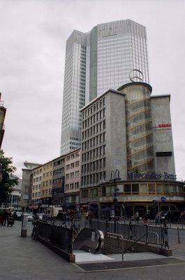 Az Eurotower - The Eurotower 01.jpg