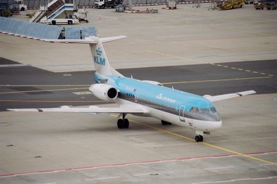 KLM Cityhopper Fokker 70.jpg