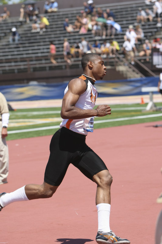 2010DIV-III-NCAA-TRACK-283.jpg