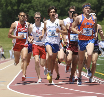 2010DIV-III-NCAA-TRACK-160.jpg