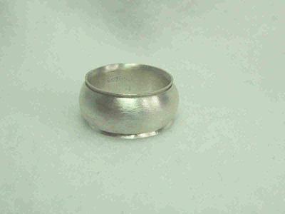 smaller puffed ring with a fitted liner