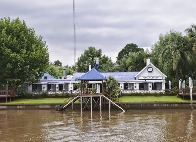 Gato Blanco Restaurant on Rio de la Plata