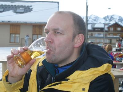 Ook den TOP drinkt al nen keer nen pils