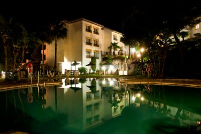 'Our pool' at night! Miraflores