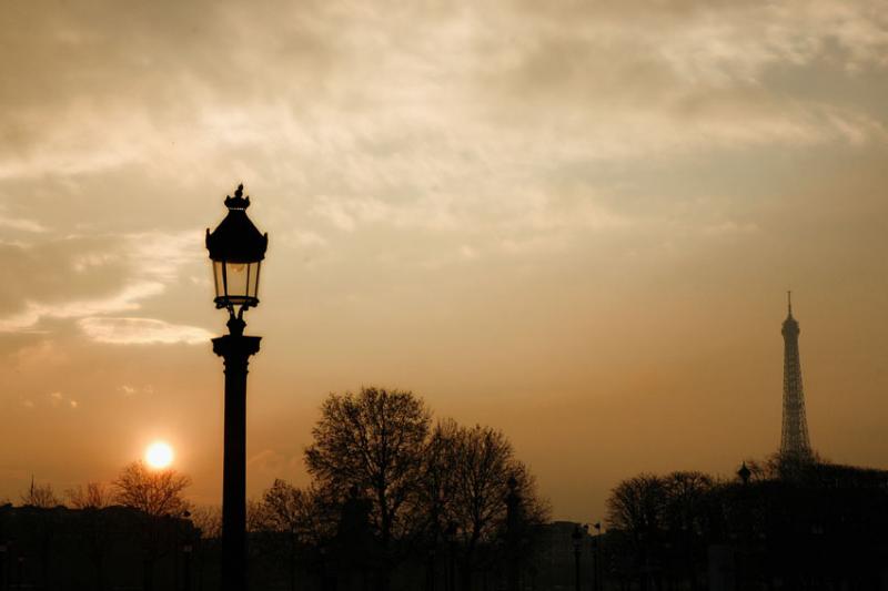 08/01/06 - Paris