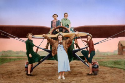 2008 Women__Airplane.jpg