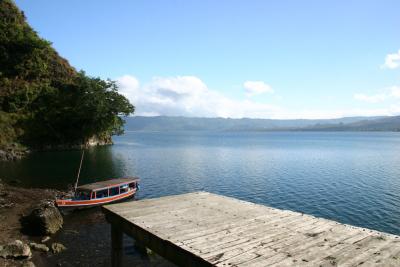 g3/38/627538/3/54619873.012TRUNYANoutlookoverLakeBatur.jpg