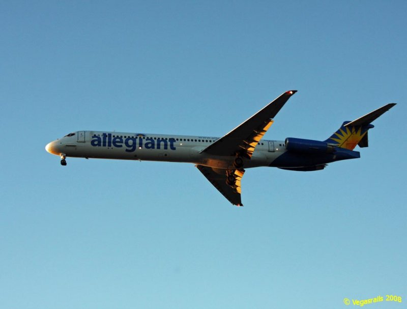MD-82 on approach