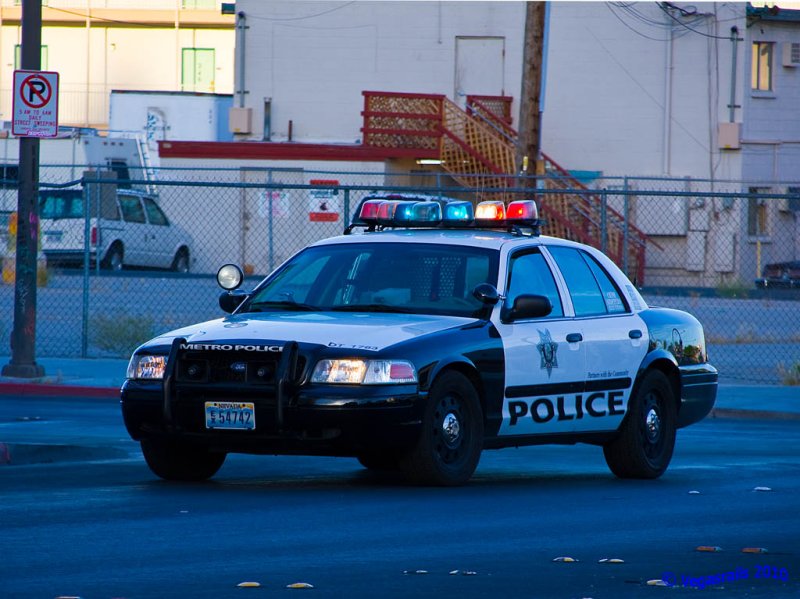 metro Crown Vic.jpg