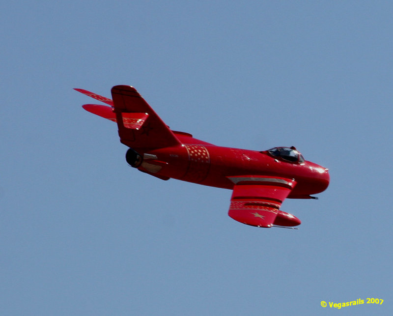Red Bull Mig 17