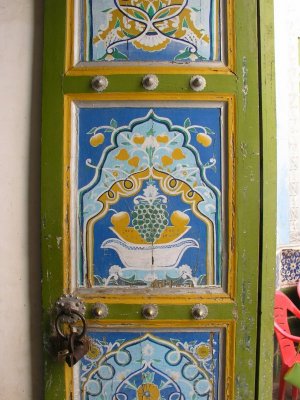 Door detail - Apakh Hoja Mosque
