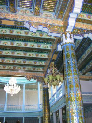 Tashkent - library details - houses oldest Korans from all Islamic places