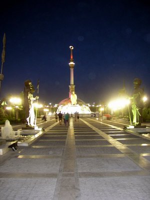 Ashghabad - a huge park glorifying Turkmenbashi, with water & fountains galore