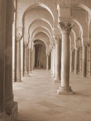 Kairouan - Great Mosque - the cloister's elegant arcades (sepia)