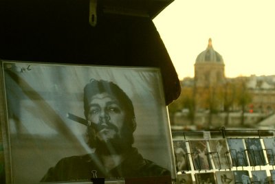 Le Che et les p'tites femmes de Paris.