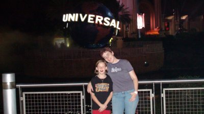 universalmombella2