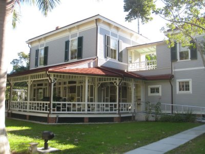 Exterior of Edison's home from the other side
