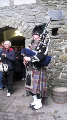 A bagpiper to finish out the evening