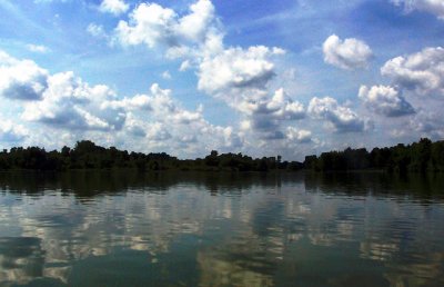 LakeandSkyaug2002mn.jpg