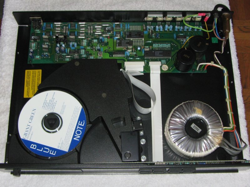 Naim CD3 inside 1