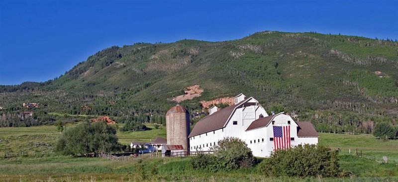  Barn