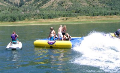 splashing the raft