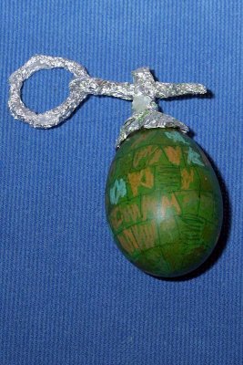 2010 Hand-grenade egg