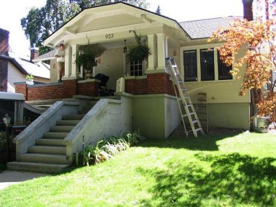 House front before paint (Labor Day 2007)