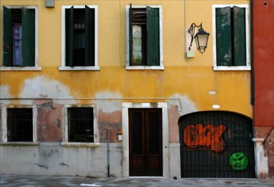 Venetian corner.
