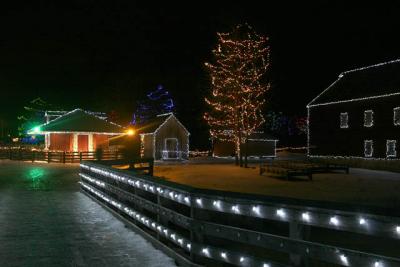 20051231_1196 copy Upper canada village.jpg