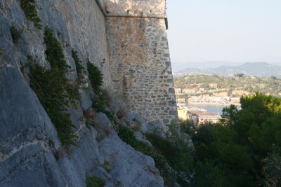 _MG_6271 castle wall.JPG