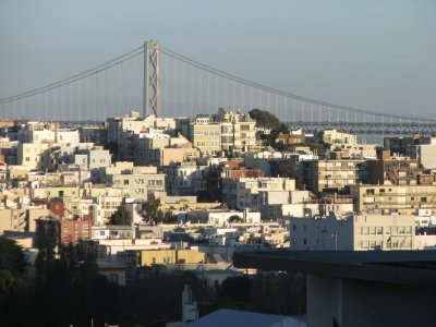 bridge view lite from lombard st