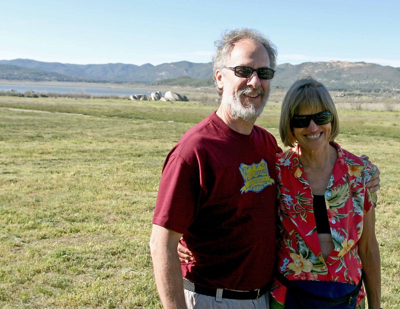 Kelty Kid ( 1977  ) Carl Siechert And His Lovely Wife