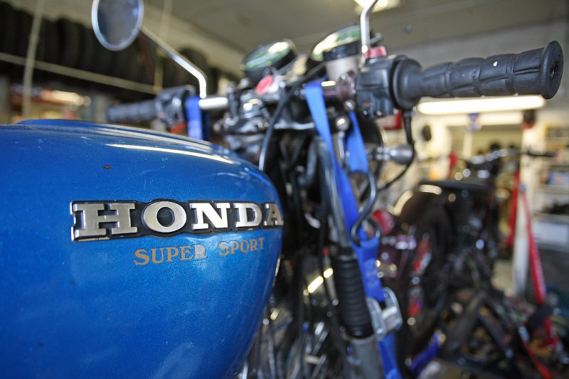 Honda 400cc Super Sport