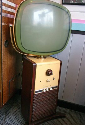  1950's TV set,,,, Old  PHILCO  With Cutting Edge Swivel Screen