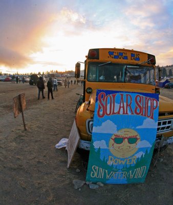   Solar Shop Bus