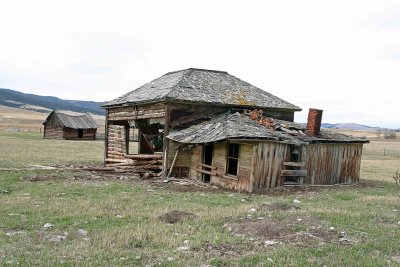  Montana Ranch House From  Another Time
