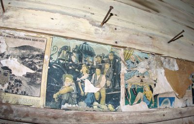  World War II Era    Ads And Comics In Old Abandoned Farm House.