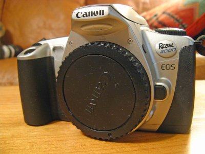  Canon    Rebel 2000 EOS Film Body ( Plastic Mattel Body)