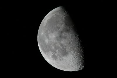 Moon02-420mm.jpg