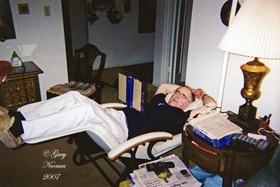Gary in recliner christmas 1999.