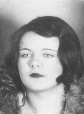 Mom as teenager in twin cities 1930s.