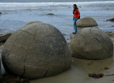 Tourist at Moeraki boulders