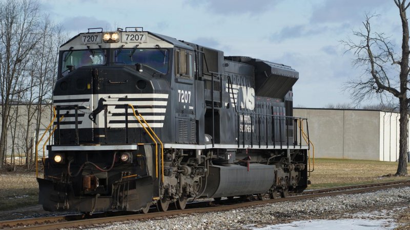 NS 7207.JPG