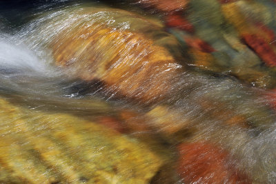 Sunrift Gorge Creek Detail 2