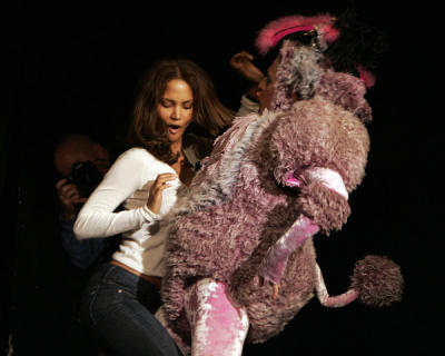 Halle dances with Dog Man Joshua Brener