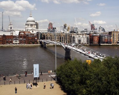 The Tate to St. Pauls in London