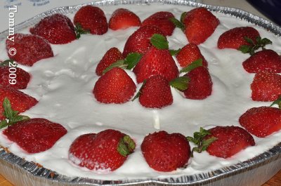 Strawberries Cake.jpg