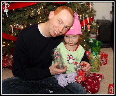 Daddy gets an Ohio State cup from Kylie