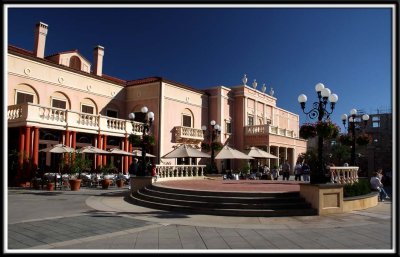 This is why we like going to Disney in January. Notice all the crowds? Exactly.